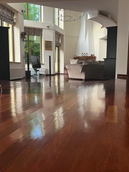 Vila de vis cu parc privat  — Panoramă Unică Spre Crucea Caraiman, - 5