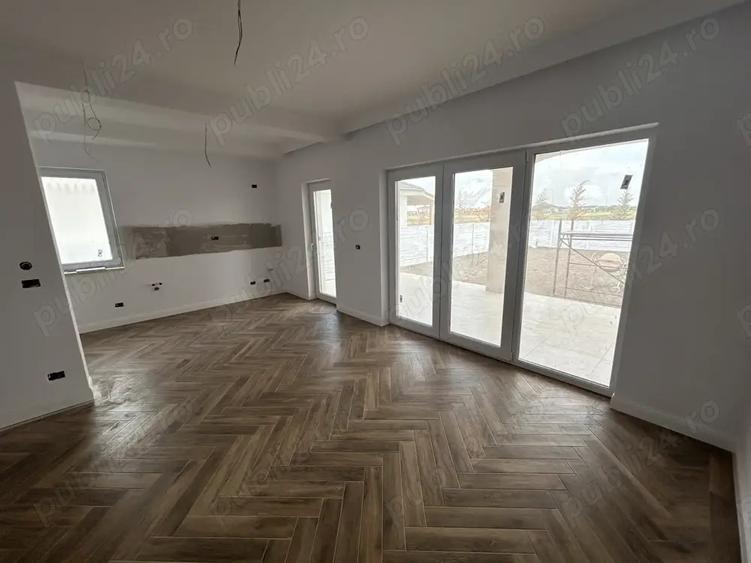 Proprietar vand duplex la cheie, liber, ocupabil imediat, 4 dormitoare, 3 bai - 9