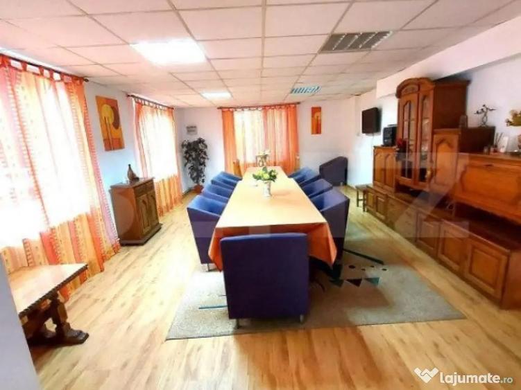 Oportunitate !!!! Cabana 360 mp, teren 840 mp, Moroeni - 2