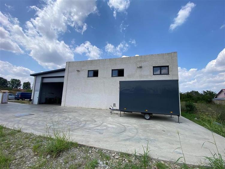 Spațiu industrial, de 1,050 mp, în Jilava