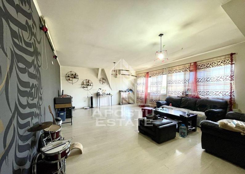 Apartament cu 4 camere decomandat, 106 mp, Calea Torontal... - 1