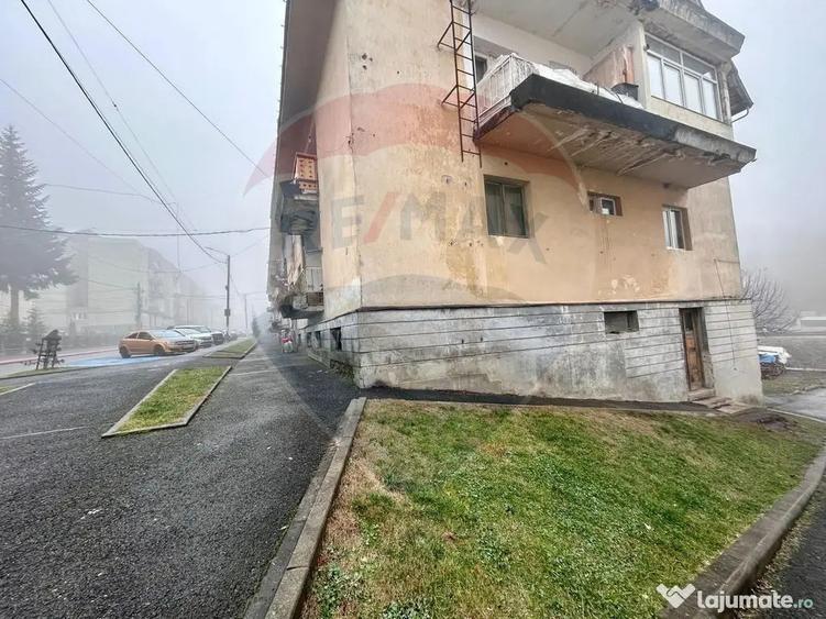 Spatiu comercial/apartament de vanzare, demisol, Cavnic - 1