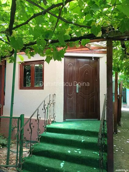 Vand casa 6 cam,curte 365 m2