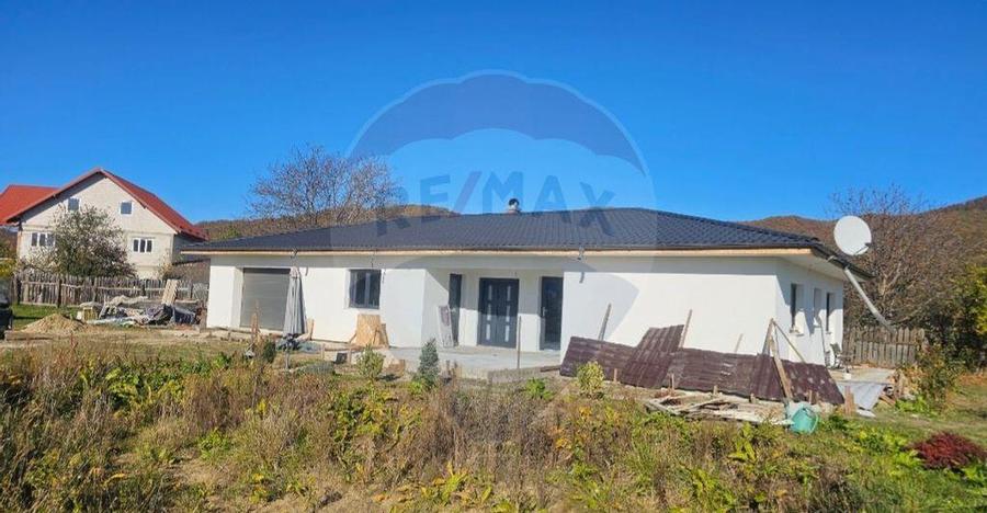 Casa / Vila cu 5 camere de vanzare - 4