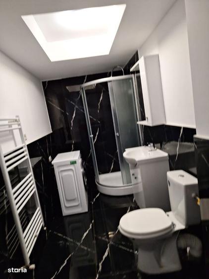 Apartament cu 3 camere de vanzare - 1