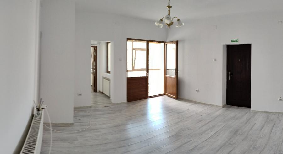 Oferta vanzare apartament ultracentral (zona Aroma) Oferta vanzare apartament ultracentral (zona Aroma)
