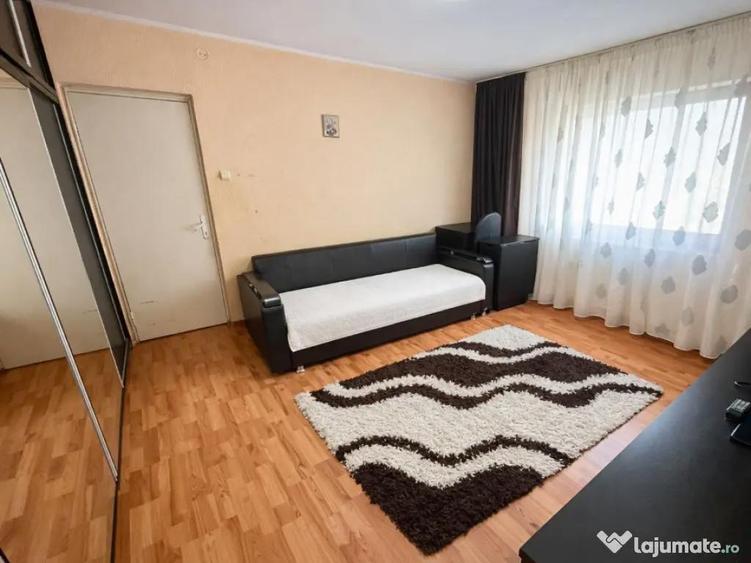 Apartament 2 camere, semidecomandat - zona Florilor - 1
