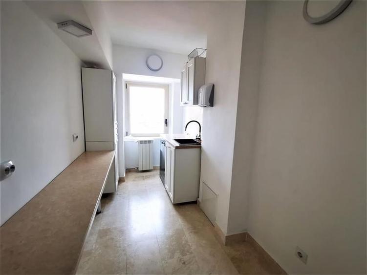 Vanzare spatiu de birouri intersectia  Alba Iulia - 13