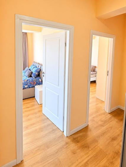 Apartament cu 3 camere decomandat, mobilat în Sisești