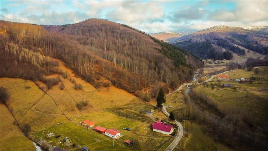 Teren la poalele padurii,Buzaiel,Vama Buzaului,DJ,constructie +utilitati,Brasov - 2
