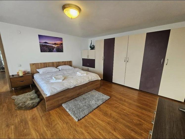 Casa 5 camere de inchiriat in Florilor - 4