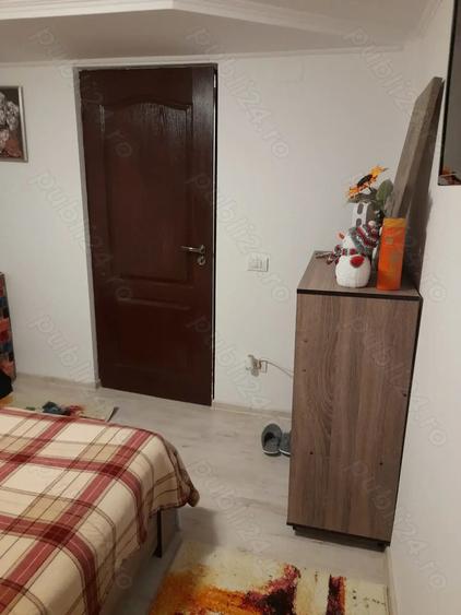 Casuta si curte in oras - 7