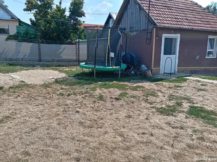 Casa de vanzare in Uileacul de munte cu doua cladiri in curte - 5