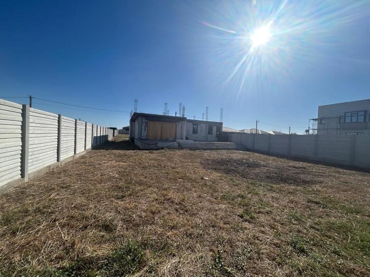 Casa plan parter, 600 mp, 115 mp utili, Metro - 12