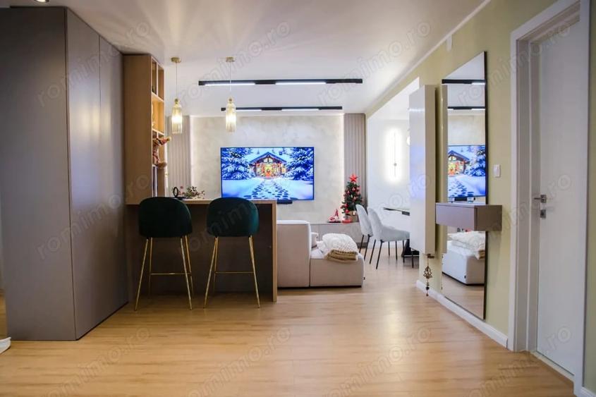 Apartament cu 3 camere decomandat în Ultracentral