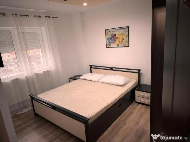 Inchiriez Apartament 3 camere spa?ios Agigea sos. Mangaliei - 8