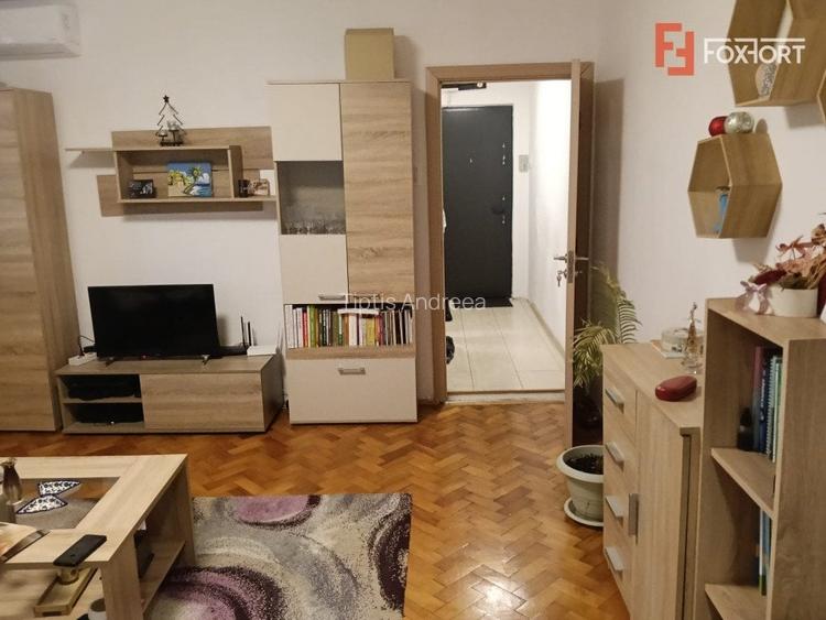 Apartament cu 2 camere + balcon de inchiriat, zona Girocului
