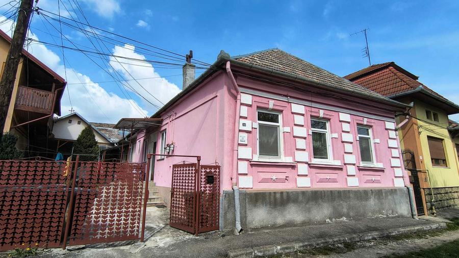 Apartament la casa | 2 camere | Ultracentral | 80.000 EUR neg - 1