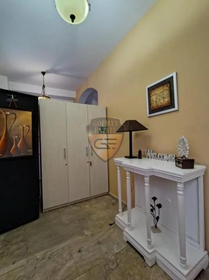 3 Camere, Faleza Nord, etaj 2/3 in Vila - 10