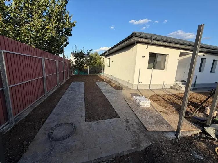 Casă cu 4 camere cu Canalizare în Afumați