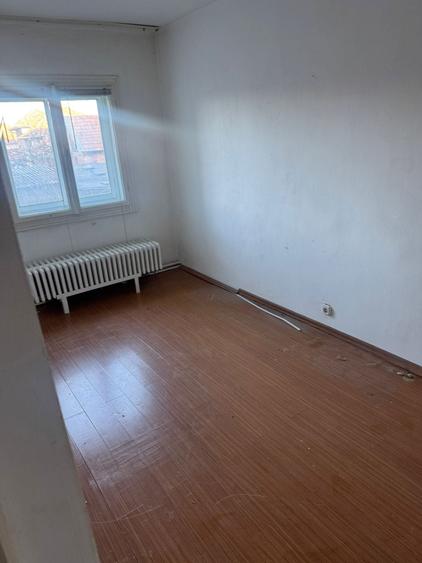 Vand apartament in stei - 1