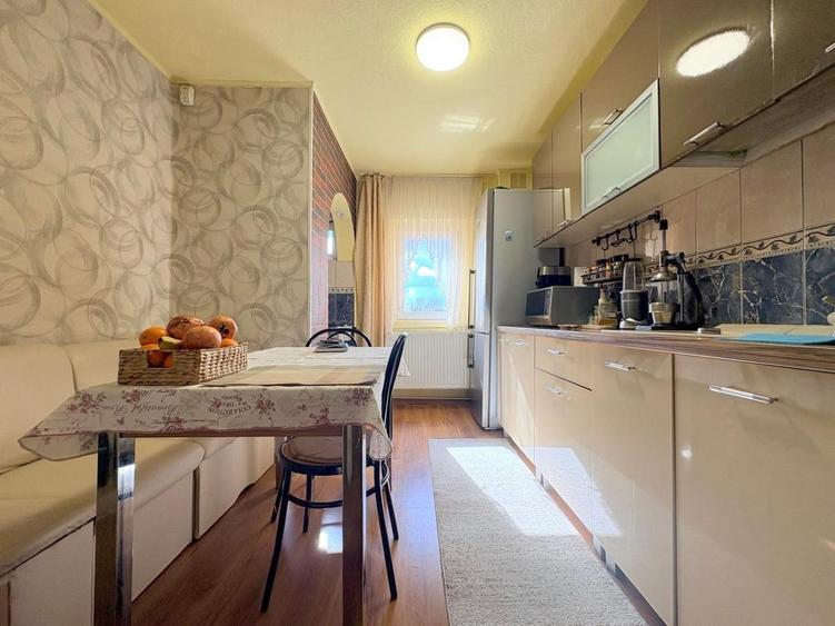 4 camere, etajul 2, bloc anvelopat, zona Soarelui - 10