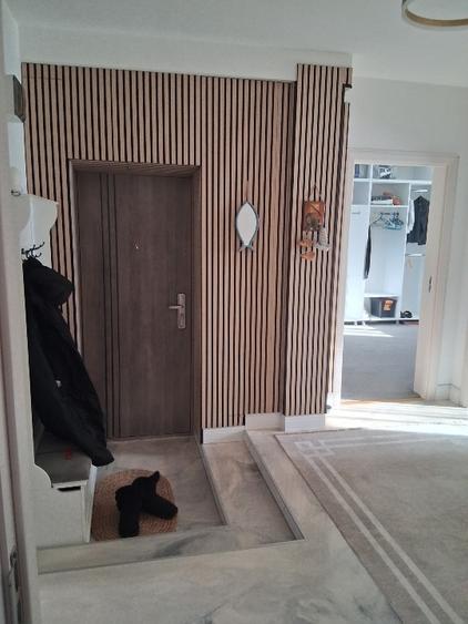 Vând apartament  - 1