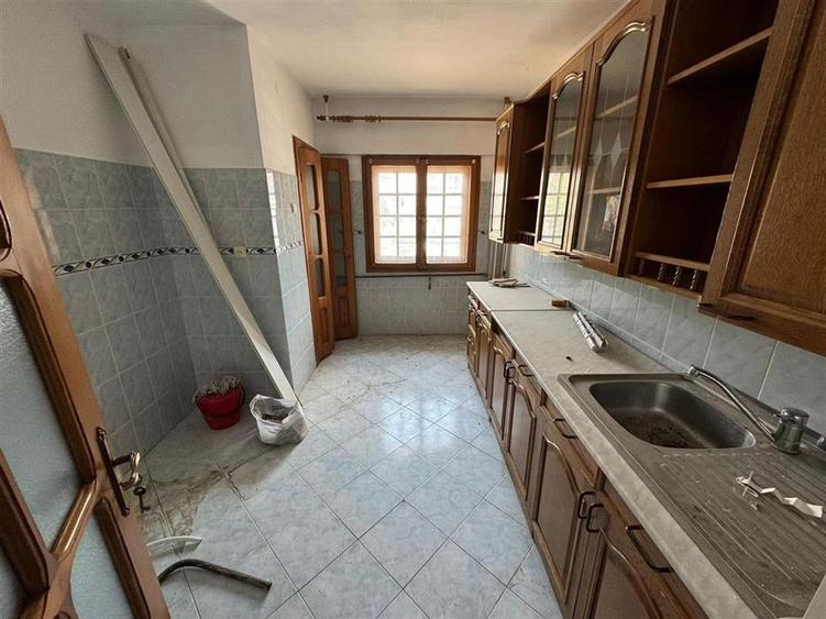 Apartament 3 camere , etaj 1, zona Brailei, suprafata totala 92mp - 1