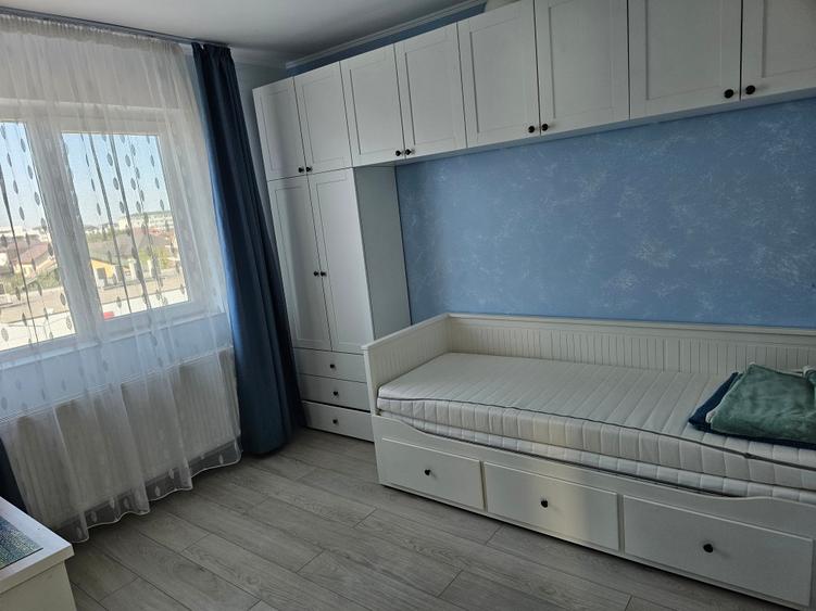 Apartament cu 3 camere decomandat în Militari