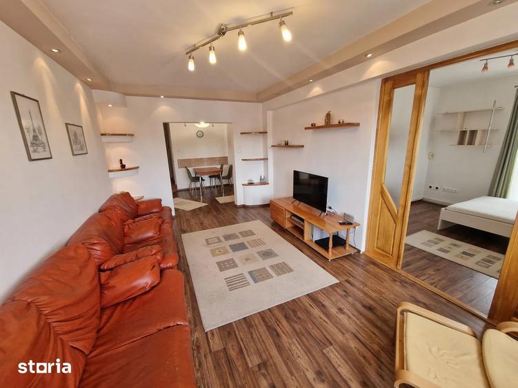 Apartament cu 4 camere decomandat, mobilat în Zorilor