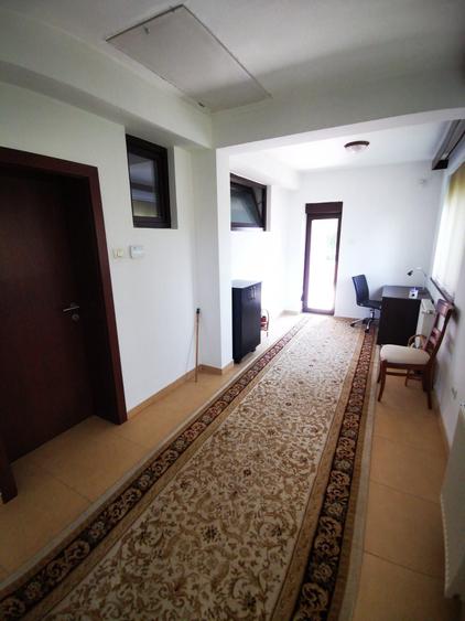 Casă cu 6 camere cu Canalizare în Bogdăneștilor