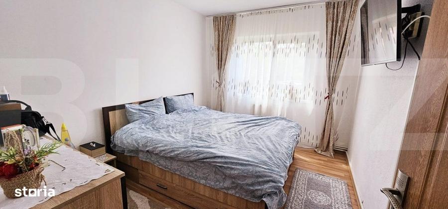 Apartament de vanzare, cu 3 camere, decomandat, 68mp, parter inalt - 4