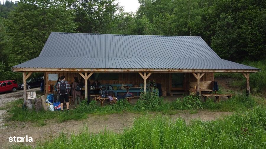 Casă cu 4 camere cu Teren 62000 Mp în Horea