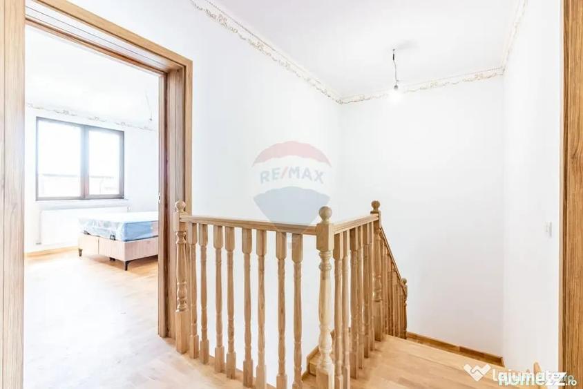 Casă cu 5 camere cu Teren 348 Mp în Central