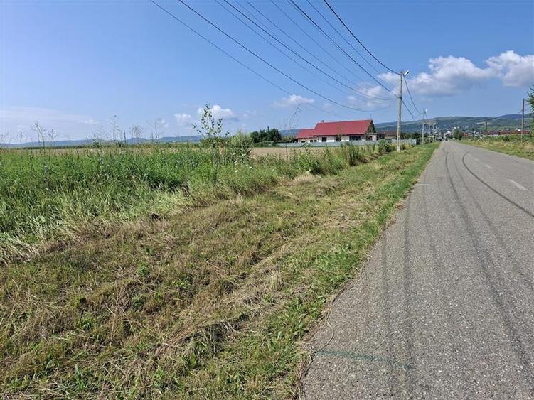 Teren intravilan de 1600 mp, în 9 Mai