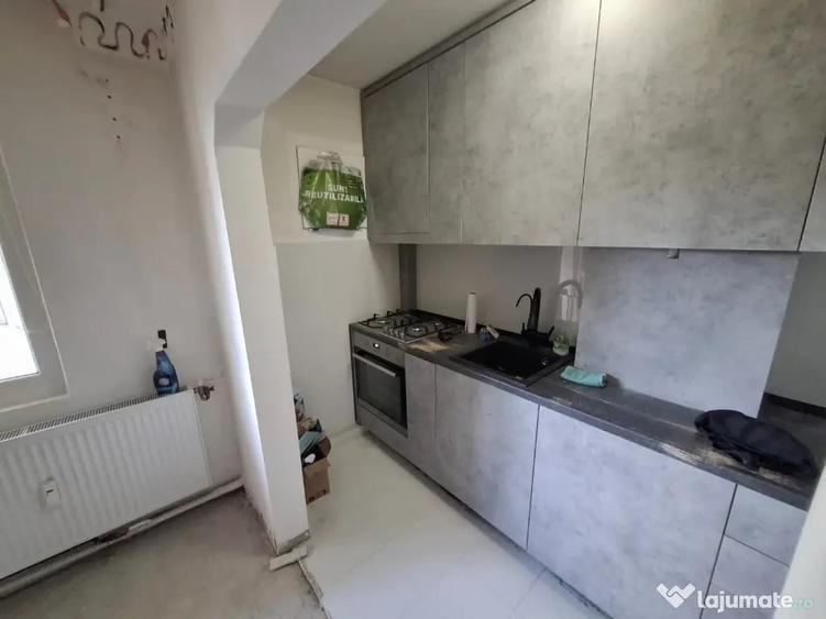 Apartament cu 2 camere semidecomandat în Central