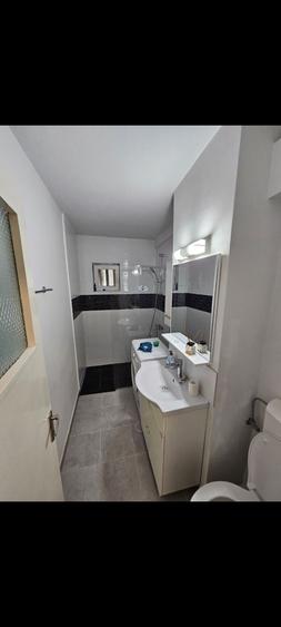 Apartament cu 2 camere semidecomandat în Zamfirescu