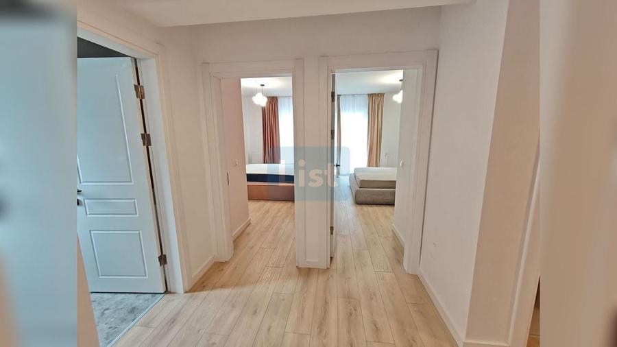 Apartament cu 3 camere semidecomandat, mobilat în Florești