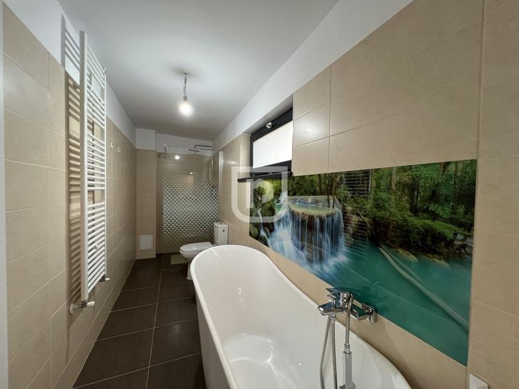 Casă individuală cu 5 camere cu Canalizare în Periferie