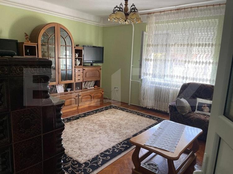 Casă individuală cu 16 camere cu Garaj în Titulescu