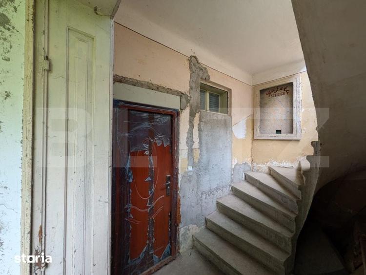 Casă cu 9 camere cu Teren 439 Mp în Central
