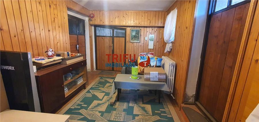 Casă cu 6 camere cu Canalizare în Periferie