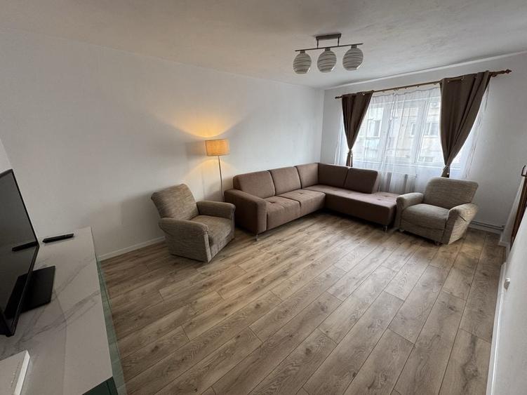 Apartament cu 2 camere decomandat în Alfa