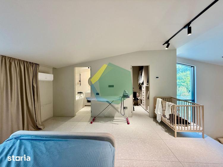 Casă cu 3 camere cu Teren 850 Mp în Central