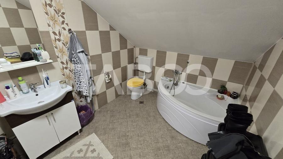 Casa individuala de vanzare 5 camere parcare si garaj Selimbar - 16