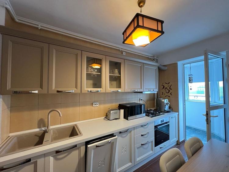 Ocazie! Inchiriere 3 camere, langa Hotel Oxfrod - 3