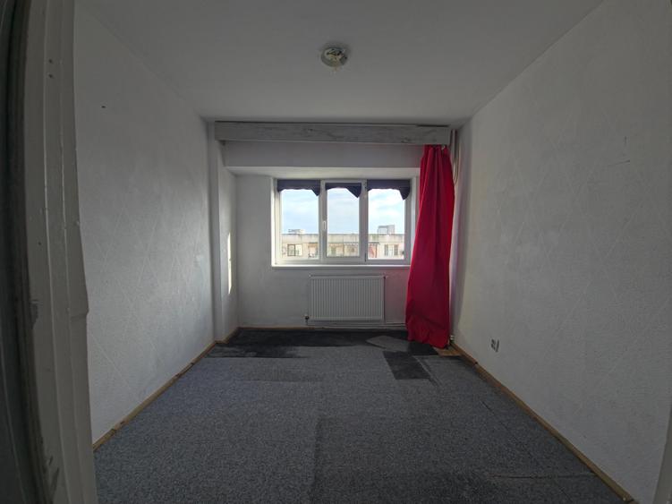 Ultracentral Tomis Mall 3 camere decomandat etaj 3/7 - 13