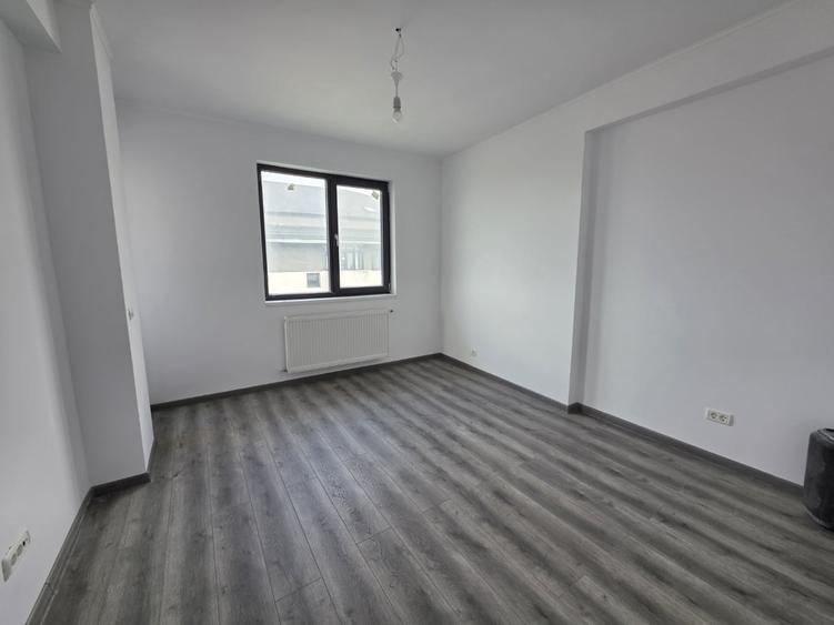 Chiajna, pe strada Ilie Petre, centrala, balcon - 2