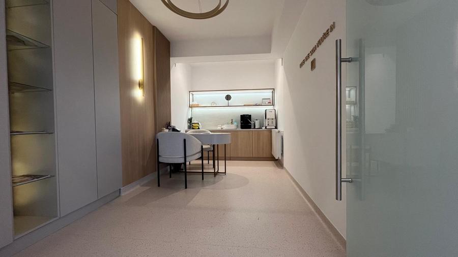 Spațiu comercial de vânzare – 247 mp utili, împărțiți în 2 unități independente - 5