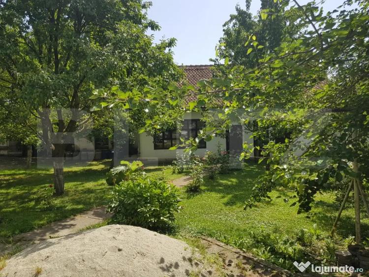 Casa de vanzare cu teren generos la doar 15 minute de - 18